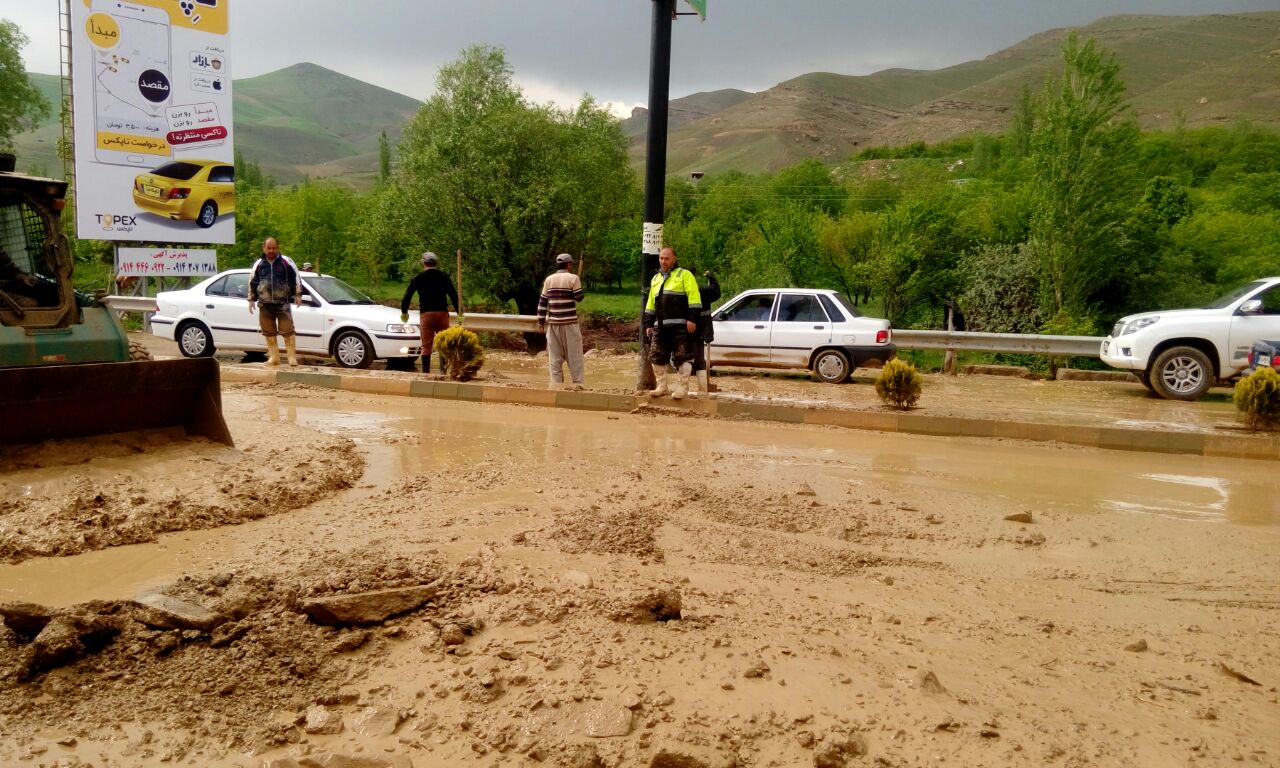 مشکلات ناشی ناشی از سیل روز گذشته در تمامی محورها رفع شده است