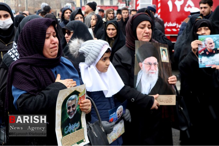 عزاداری خودجوش مردم ارومیه بمناسبت شهادت سردار دلها