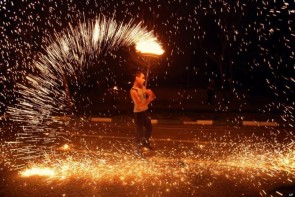 کام خود و دیگران را با مواد محترقه تلخ نکنید