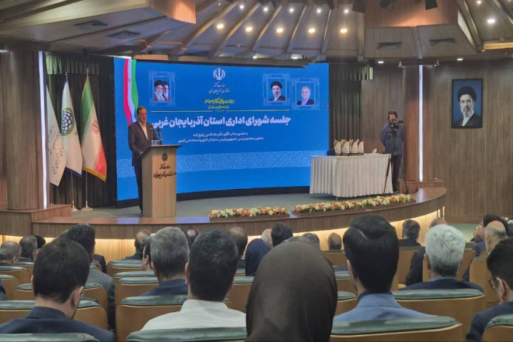 افتتاح و کلنگ‌زنی ۹۸۴ طرح در هفته دولت در آذربایجان غربی